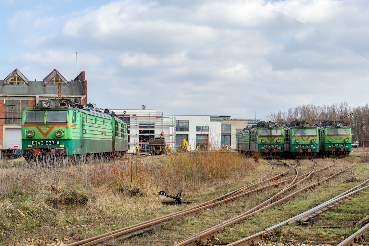 ET42-013-037-038-039