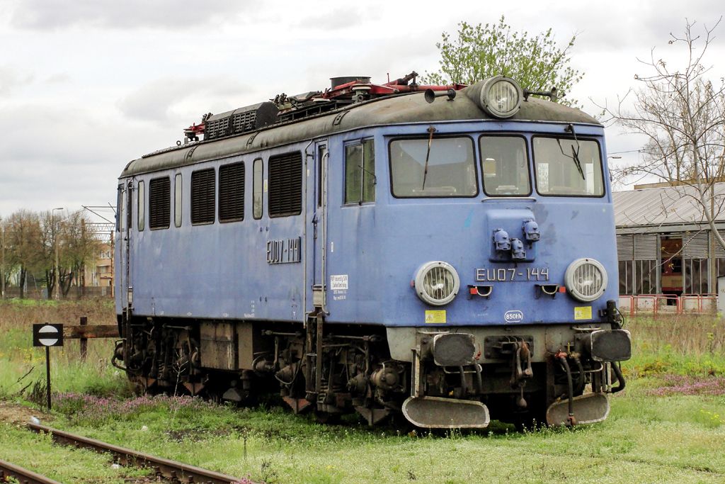 EU07-144